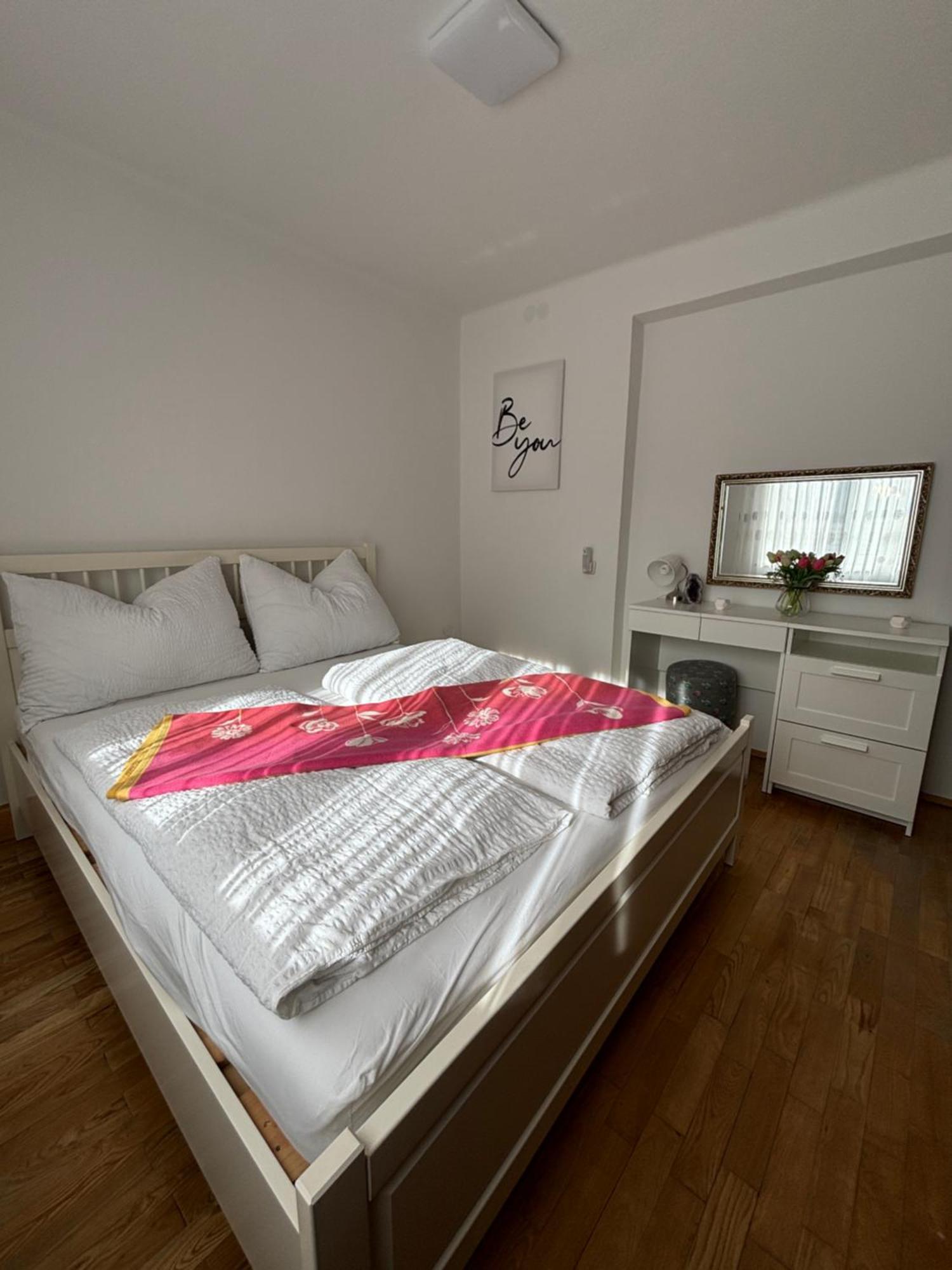 Wohnung See- Und Bergnaehe Gmunden Exteriér fotografie